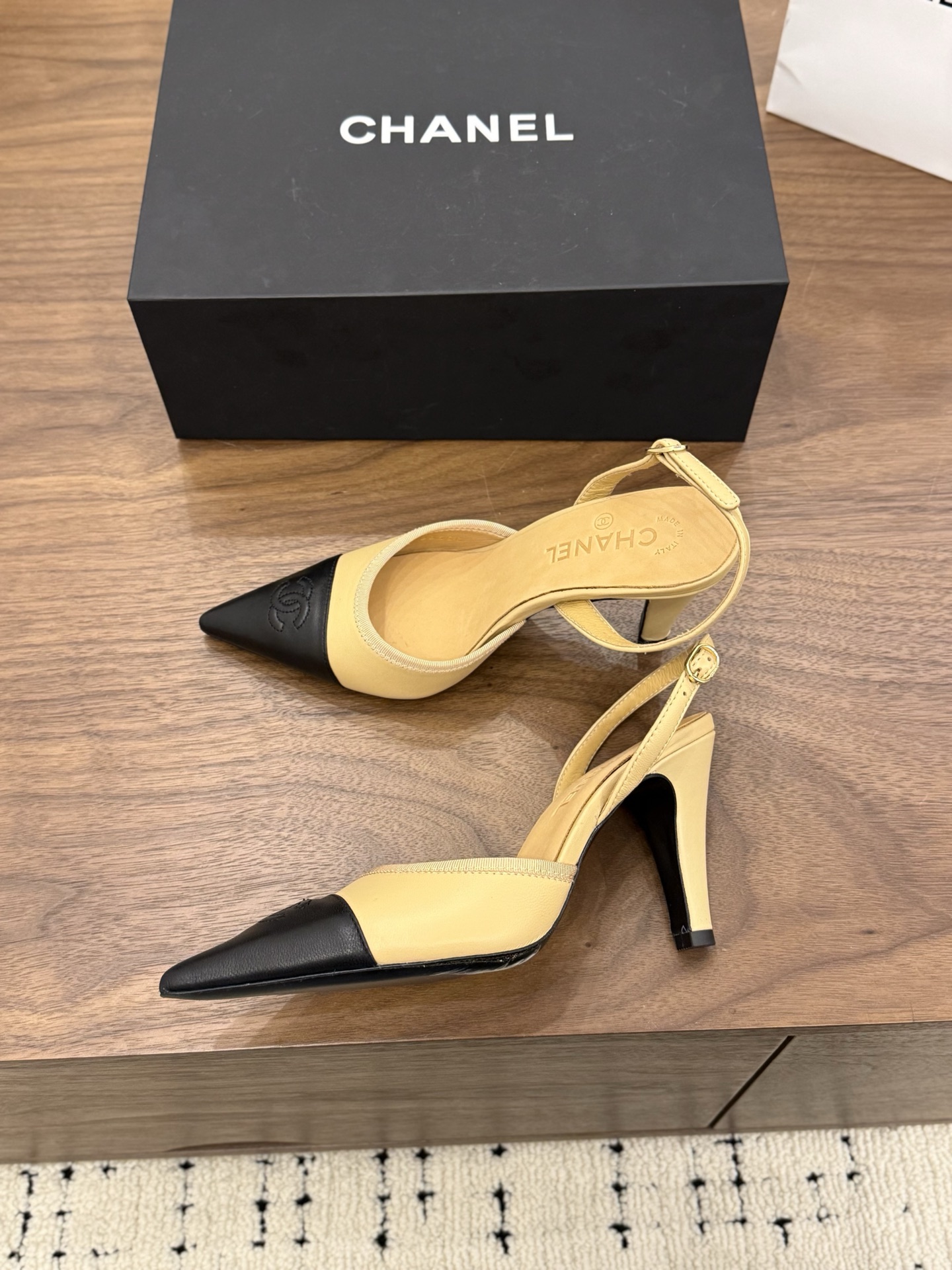 Women's high heels